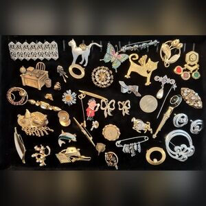 Vintage Brooch Lot Gold & Silver Tone Cat Rhinestone Bar Pin Bows Pearls 45 Pcs